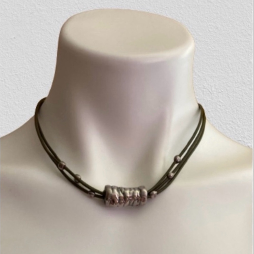 SILPADA Hunter Green Triple Strand Silver Pendant Necklace